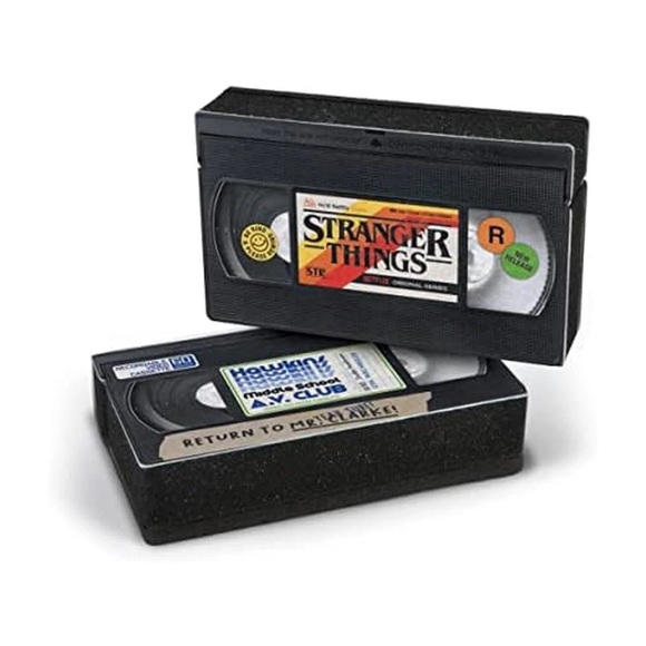 Genuine Fred Stranger Things, VHS Cassette Kitchen Sponges Set of 2 Multicolored - Picture 2 of 5